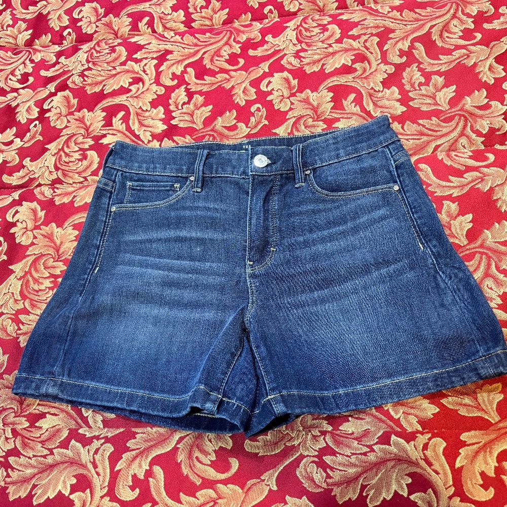 White House Black Market Dark Wash High-Rise 5" Length Denim Shorts Size 0